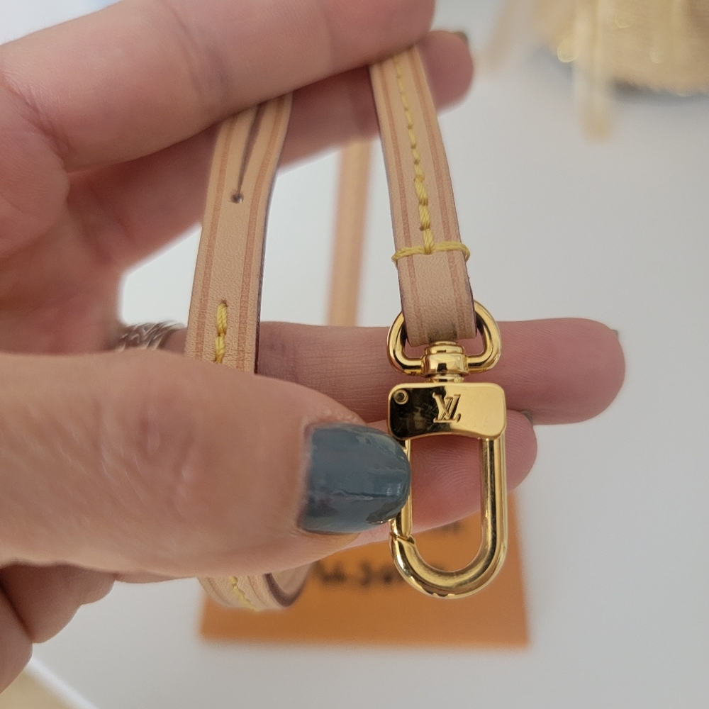 Neverfull wristlet strap